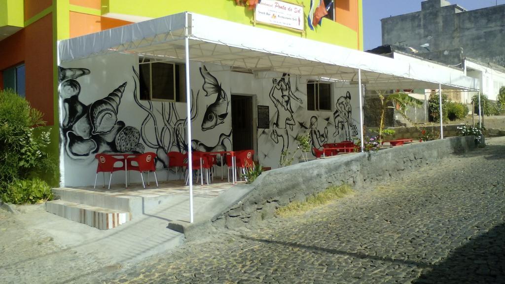 Hotel Residencial Sintanton Trekking Ponta Do Sol Exterior foto
